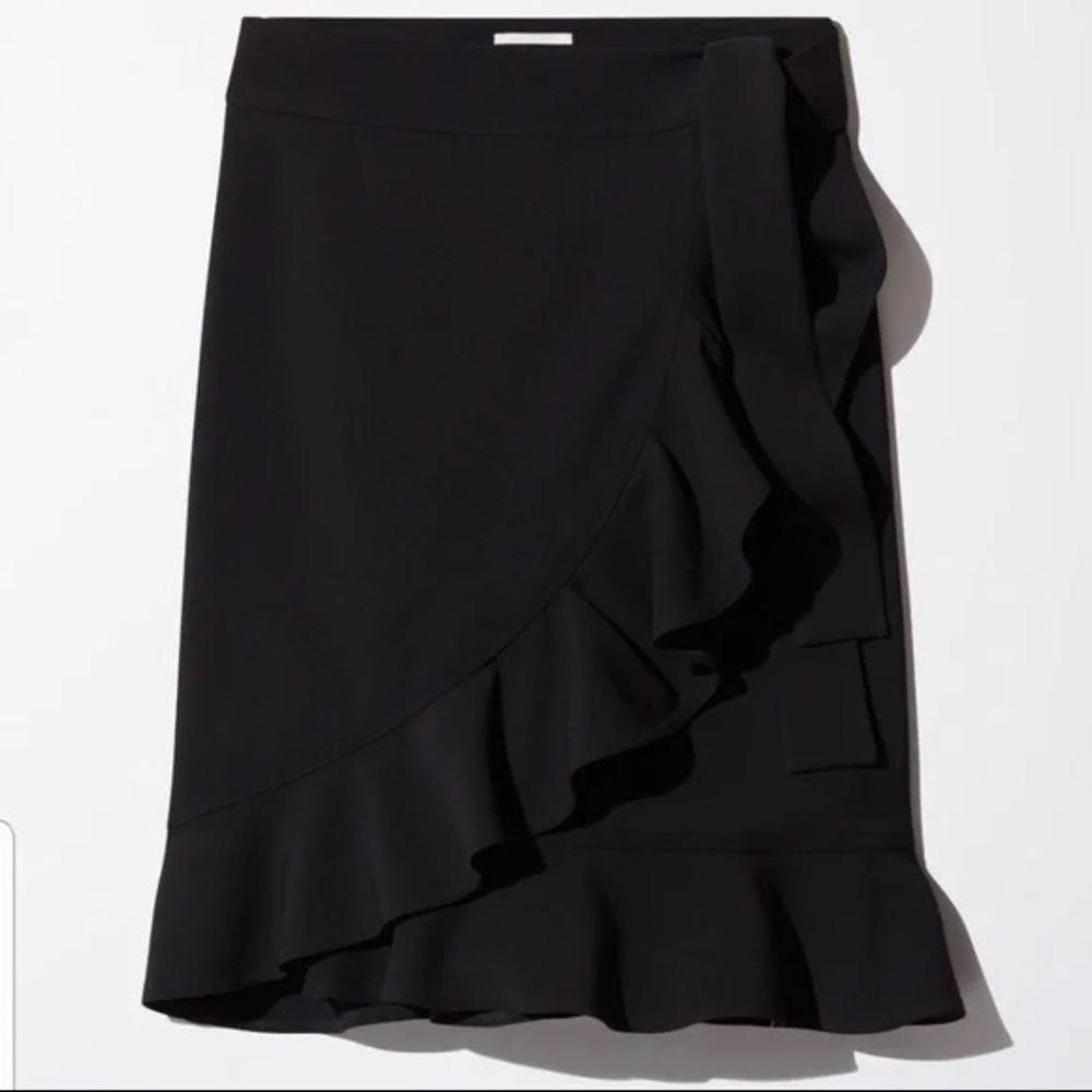 Brand new Aritzia Aigle Wrap Asymmetrical Ruffle Skirt
